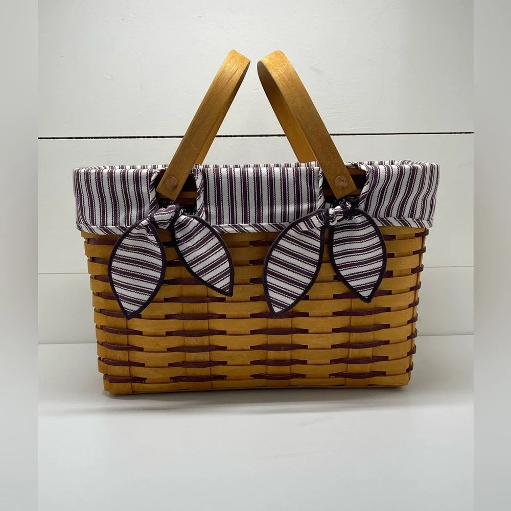 Longaberger 1998 Cherished Memories Sweetheart Basket  for display very clean